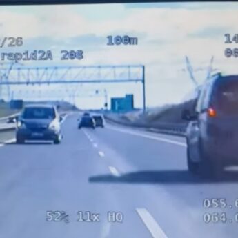 Jechał pod prąd na S3. Czołowo na radiowóz!