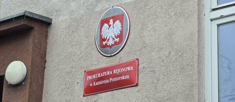 Są zarzuty po „porwaniu” w Kamieniu Pomorskim. Dwie osoby z dozorem policji