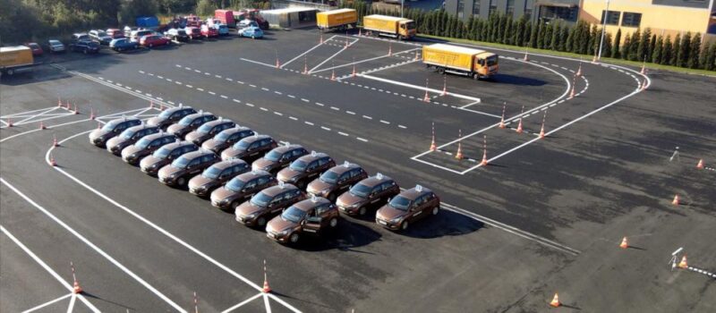 Koniec egzaminów na placu manewrowym? Rząd szykuje rewolucję w prawie jazdy Koniec egzaminów na placu manewrowym? Rząd szykuje rewolucję w prawie jazdy