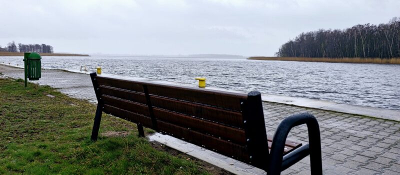 IMGW ostrzega przed ulewami. Deszcz uderzy także w powiat kamieński