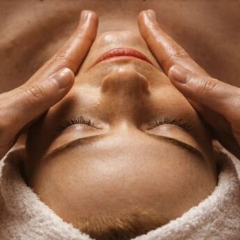 InstaBeauty zaprasza na Signature Lift™ - naturalny lifting bez igieł