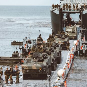 Marynarka Wojenna pokazała desant na nieprzygotowany brzeg! W akcji żołnierze 17. Brygady i 8. Flotylli