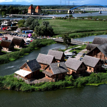 Zatarte ślady przeszłości. Tajemnicza drewniana konstrukcja odkryta nad Dziwną w Wolinie