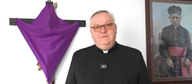 Wielkanocne słowa nadziei. Ks. dziekana Dariusza Żarkowskiego z życzeniami dla mieszkańców [FILM]