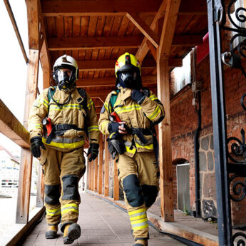 Alarm w Urzędzie Miejskim w Wolinie! Strażacy weszli do zadymionego budynku [ZDJĘCIA]