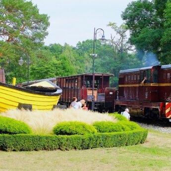 Nadmorska Kolej Wąskotorowa rusza wcześniej niż zwykle! Nowy rozkład, dłuższe kursowanie i sezon do końca września
