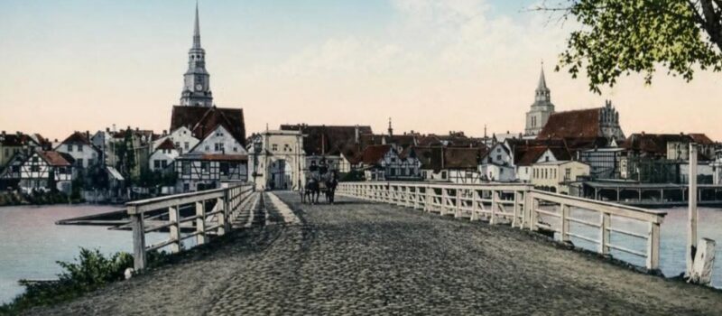 Zatarte ślady przeszłości. Tajemnicza drewniana konstrukcja odkryta nad Dziwną w Wolinie