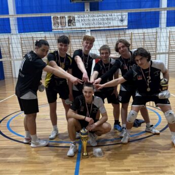 Błyskawica z pucharem podczas Baltic Volley Cup