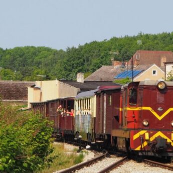 Nadmorska Kolej Wąskotorowa zaprasza na wielkanocne przejażdżki