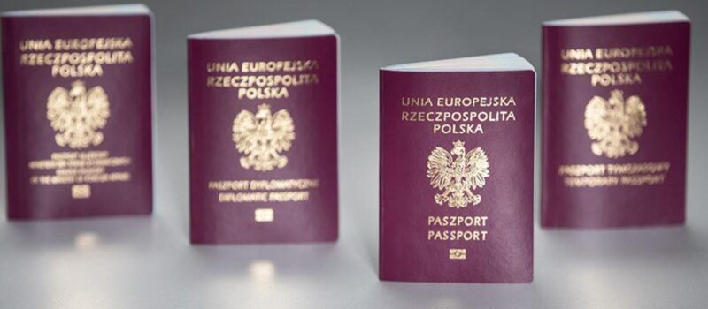 Paszport dla dziecka bez wizyty w urzędzie. Nowe zasady już obowiązują