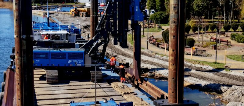 W Dziwnowie trwa przebudowa nabrzeża. Milionowa inwestycja nabiera tempa [FILM]