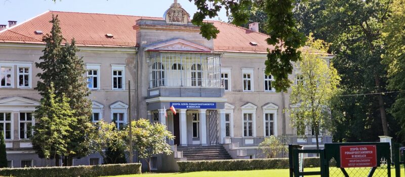 Szkoła z Brązową Tarczą i wyjątkowymi kierunkami. ZSP w Benicach zaprasza uczniów