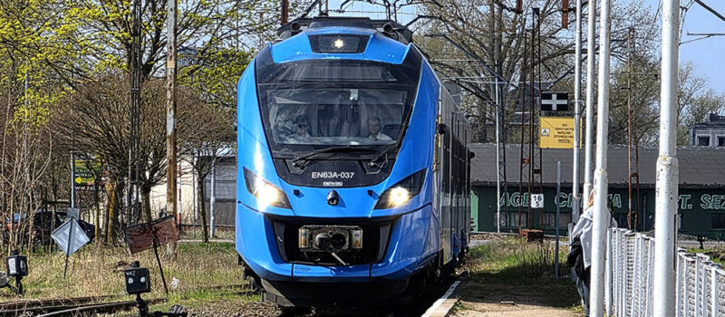 Długi weekend czerwcowy z POLREGIO. Dodatkowe połączenia i bilety tańsze aż o 25 procent