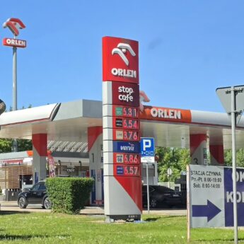 Paliwo z niższym VAT i akcyzą dłużej. Kierowcy odetchną przynajmniej do połowy czerwca