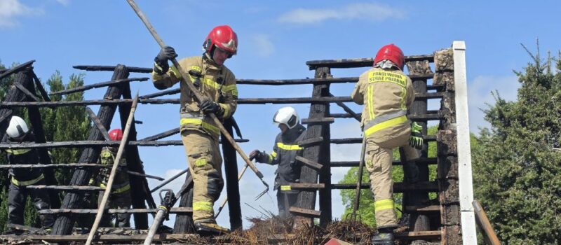 „Uratowali dom i dorobek życia”. Podziękowania dla strażaków po pożarze w Dusinie
