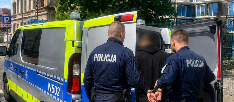 Groził partnerce i jej dzieciom. 42-latek z powiatu kamieńskiego trafił do aresztu