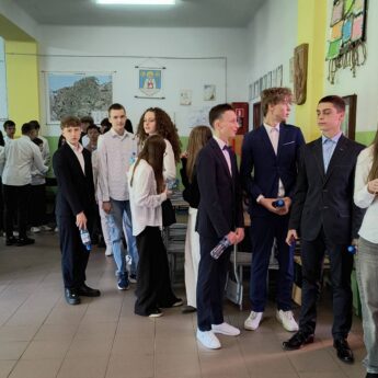 Ósmoklasiści piszą dziś języki obce. To trzeci dzień egzaminacyjnego maratonu