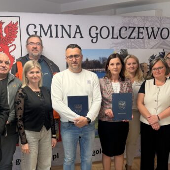 Termomodernizacja, pompy ciepła i fotowoltaika. Ponad 2,6 mln zł na szkołę w Wysokiej Kamieńskiej
