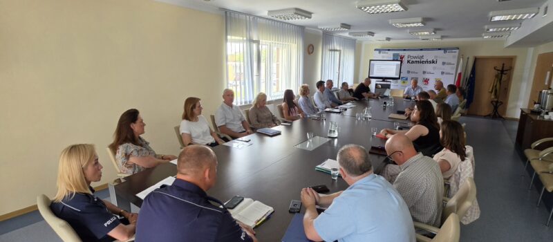 Służby i samorządy rozmawiały o bezpieczeństwie przed sezonem letnim