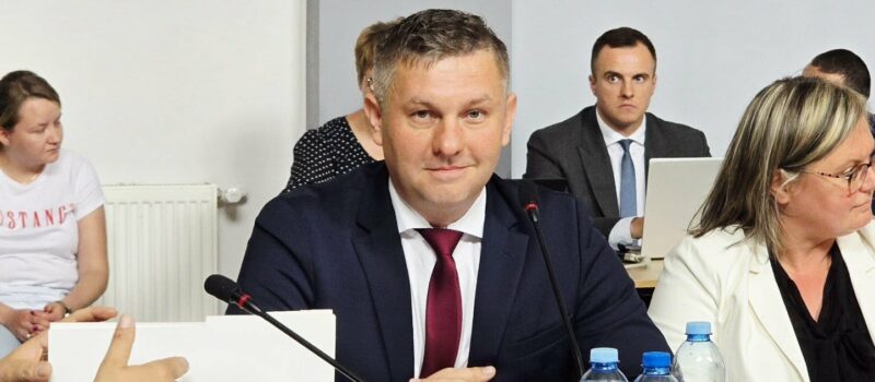 Nowy żłobek, drogi, kanalizacja i spadająca liczba mieszkańców. Co pokazuje raport o stanie Gminy Golczewo?