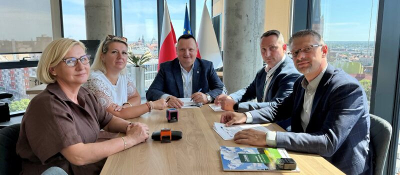 Ponad 3,4 mln zł dla portu w Dziwnowie. Będzie rozbudowa hali i nowoczesna sztaplarka