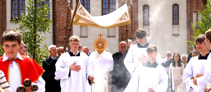Procesja Bożego Ciała przeszła ulicami Kamienia Pomorskiego