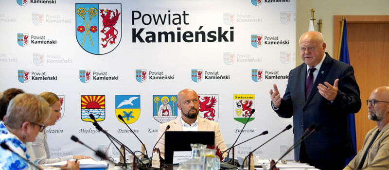 Zarząd Powiatu z wotum zaufania i absolutorium