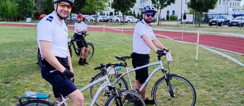 Dzielnicowi z Dziwnowa wśród najlepszych policyjnych patroli rowerowych w Polsce