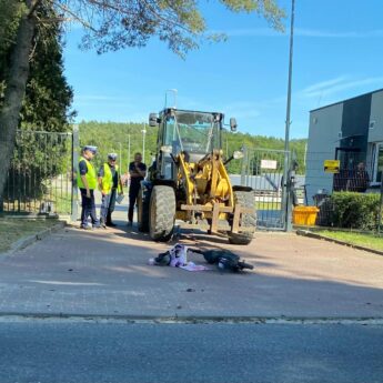 Wypadek na hulajnodze w Międzyzdrojach. Kobieta trafiła śmigłowcem do szpitala