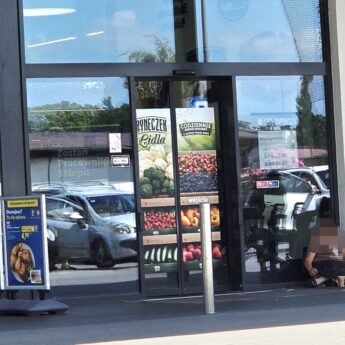 Lidl wydłuża godziny otwarcia w wakacje. Zmiany obejmują sklepy w Kamieniu Pomorskim i Międzyzdrojach