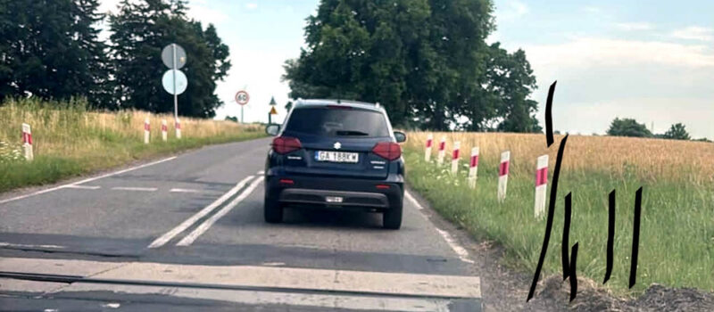 Korki, bałagan i niebezpieczny uskok na drodze do Golczewa. Kierowcy grzmią: „Można rozwalić felgi i zawieszenie!”