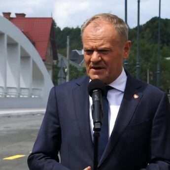 Rząd ustali ceny na stacjach? Tusk zapowiada ruch na koniec wakacji