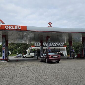 Koniec taniego tankowania. Od wtorku paliwa mocno w górę