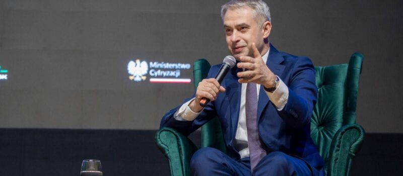 Gigantyczny wyciek danych medycznych 19 mln osób! Minister apeluje o zastrzeżenie PESELu