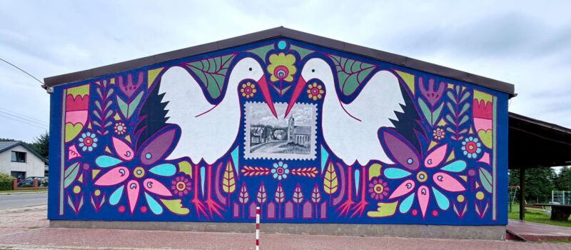 Dargobądz zyskał wyjątkowy mural. Kolorowa ściana odmieniła świetlicę wiejską Dargobądz zyskał wyjątkowy mural. Kolorowa ściana odmieniła świetlicę wiejską