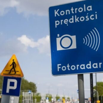 Koniec z unikaniem mandatów z fotoradarów? Rząd szykuje nowy system