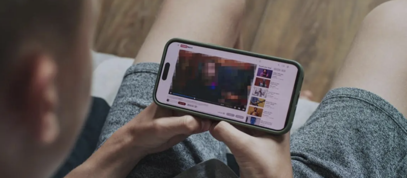 Od dziś patostreaming jest przestępstwem. Za poniżanie i przemoc w sieci nawet 5 lat więzieni Od dziś patostreaming jest przestępstwem. Za poniżanie i przemoc w sieci nawet 5 lat więzieni