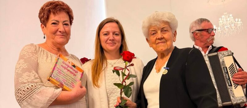 Seniorzy spotkali się w Gostyniu. Były wyróżnienia, wspomnienia i wspólne śpiewanie