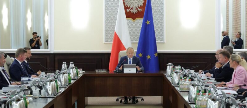 Rząd szykuje podwyżki podatków. Alkohol, papierosy i energetyki mogą być droższe