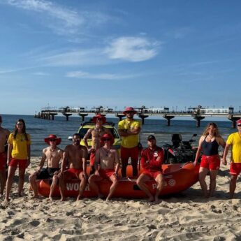 Ponad 200 interwencji i pięć miesięcy na plaży. WOPR Międzyzdroje podsumowuje sezon