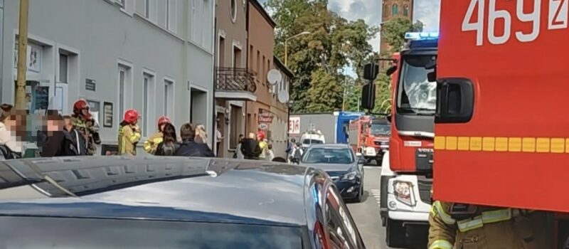Budynek GOKiS ewakuowany! W piwnicy ktoś ciął opony
