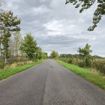 Powiat remontuje trasę Strzeżewo - Sulikowo. Trwa przebudowa mostu, będzie także remont drogi