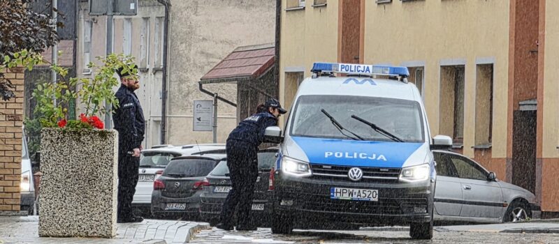 Policja pojawi się przy liceum w Kamieniu Pomorskim! Dyrektor apeluje o spokój Policja pojawi się przy liceum w Kamieniu Pomorskim! Dyrektor apeluje o spokój