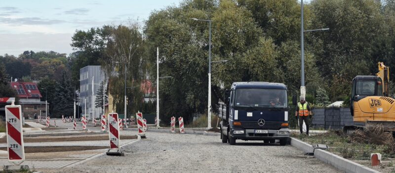 Asfalt na Orzeszkowej jeszcze w październiku! Burmistrz podał termin zakończenia przebudowy