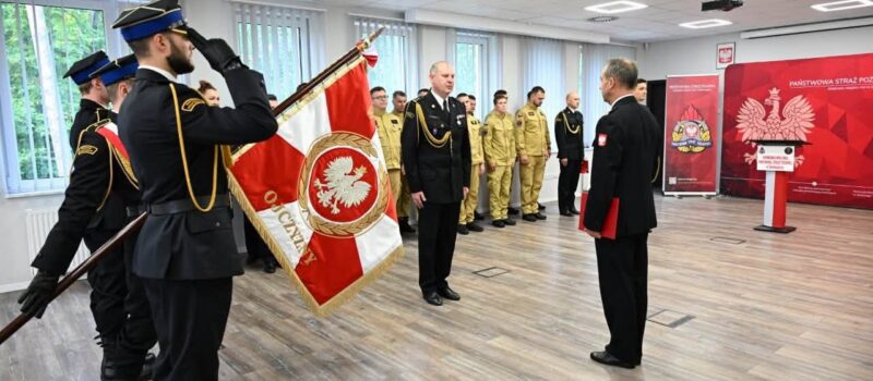 Robert Cyburt oficjalnie komendantem PSP w Świnoujściu. Mieszkaniec Kamienia Pomorskiego odebrał akt powołania