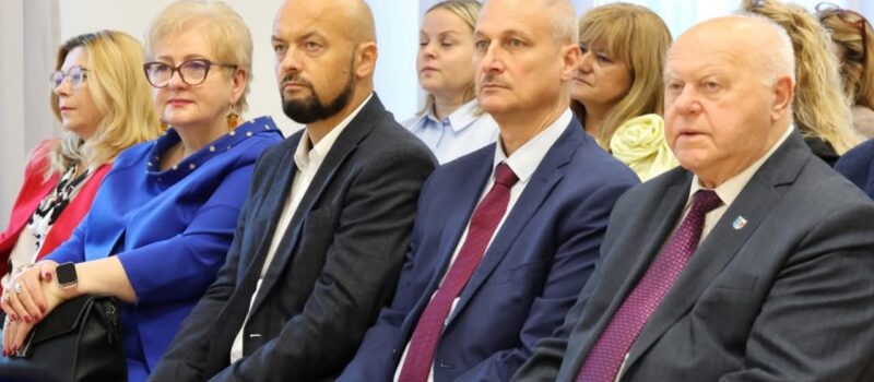 Nagrody, awanse i podziękowania. Powiatowe obchody Dnia Edukacji Narodowej w Kamieniu Pomorskim