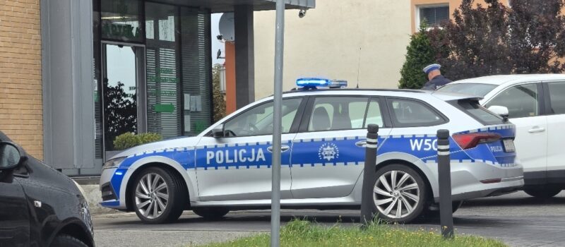 Masowe kontrole na drogach. ROADPOL bierze na celownik kierowców z telefonami