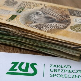 Od soboty łatwiej o zasiłek z ZUS! Mniej dokumentów i nowe zasady dla Polaków